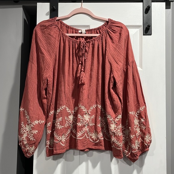 Skies Are Blue Tops - Long sleeve peasant top!